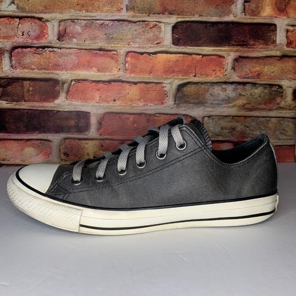 Chuck Taylor Leather Ox lows - Men's size 7 - Picture 2 of 5